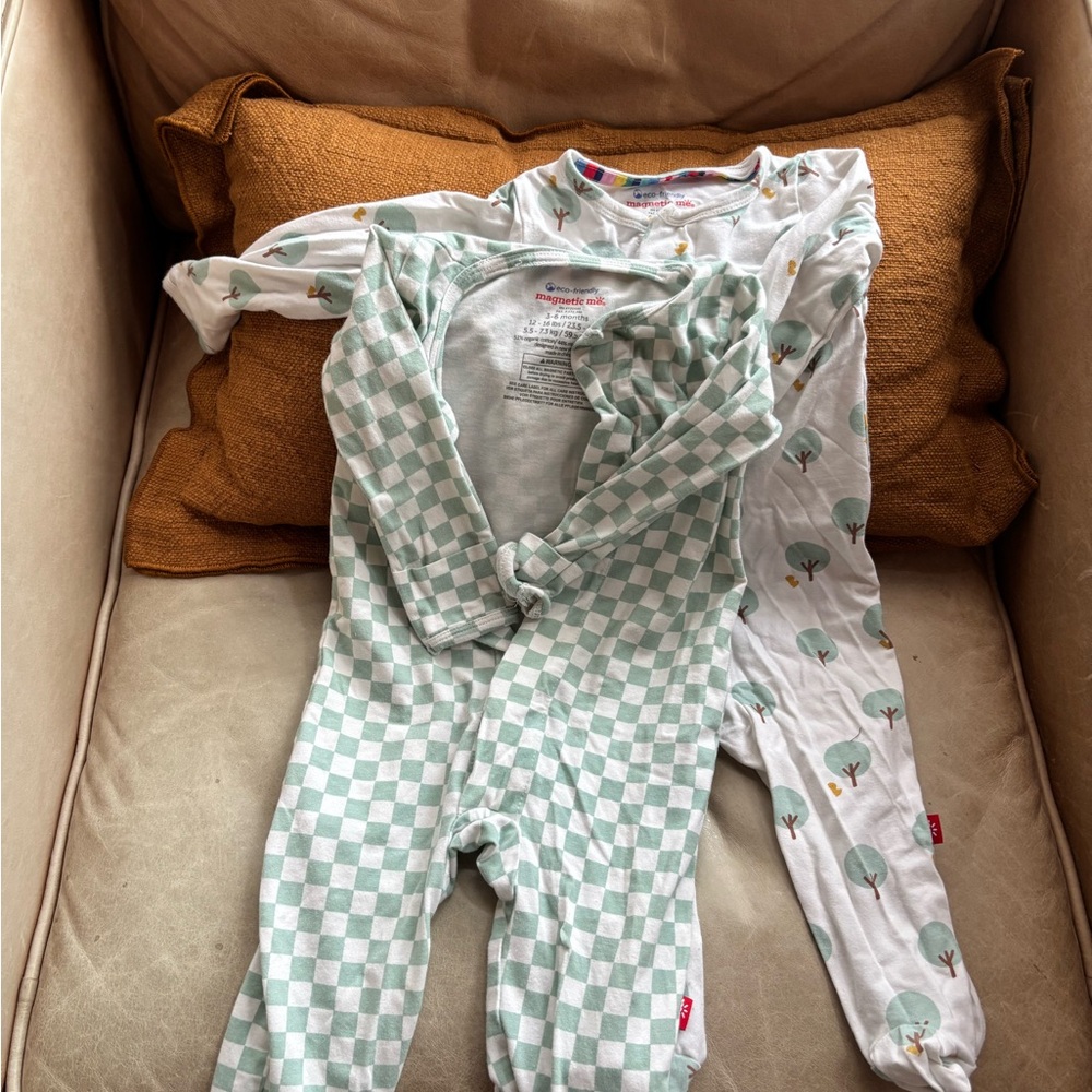 Magnetic Me Green Checkered and White Tree Print Footies